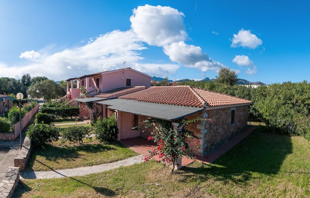 Residenze Gallura Сан-Теодоро Екстер'єр фото