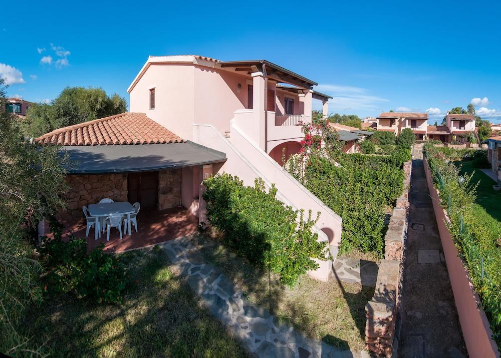 Residenze Gallura Сан-Теодоро Екстер'єр фото